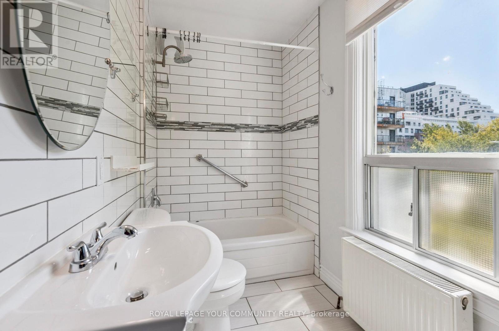 Unit 2 - 10 Coxwell Avenue, Toronto, Ontario  M4L 3A7 - Photo 11 - E12523112