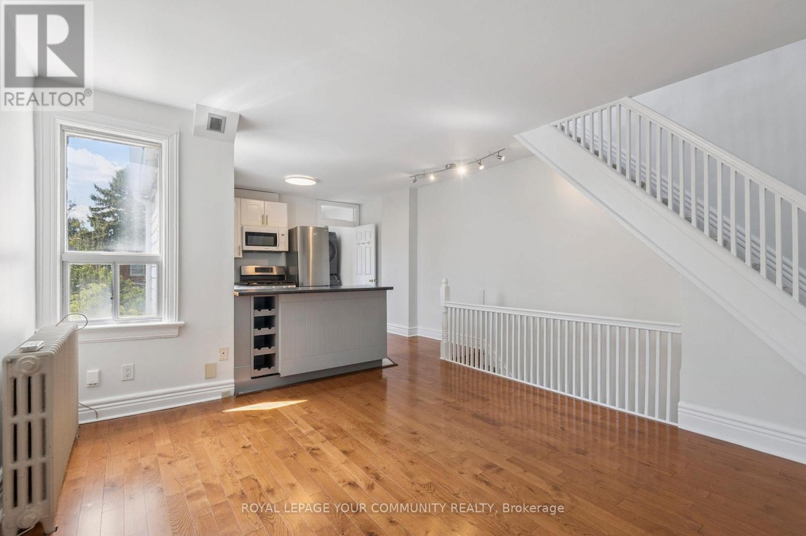 Unit 2 - 10 Coxwell Avenue, Toronto, Ontario  M4L 3A7 - Photo 7 - E12523112