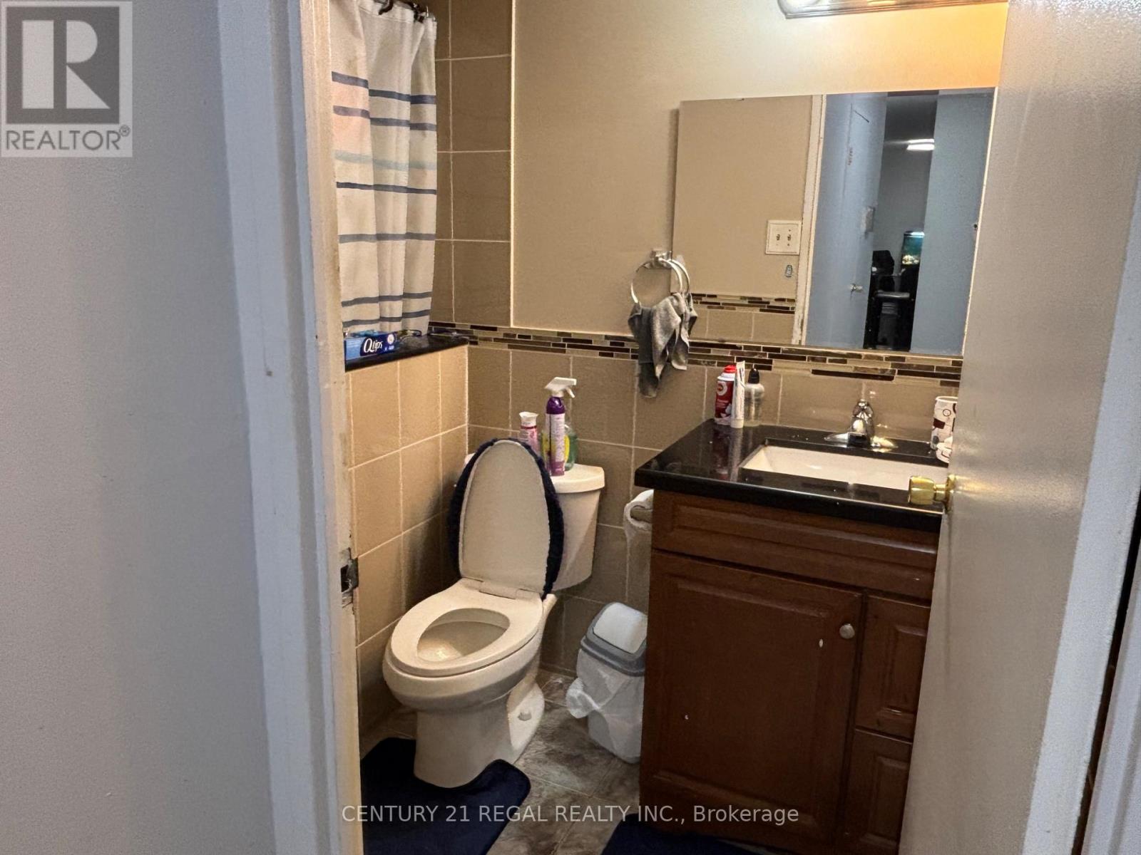 106 - 21 Knightsbridge Road, Brampton, Ontario  L6T 3Y1 - Photo 8 - W12519186