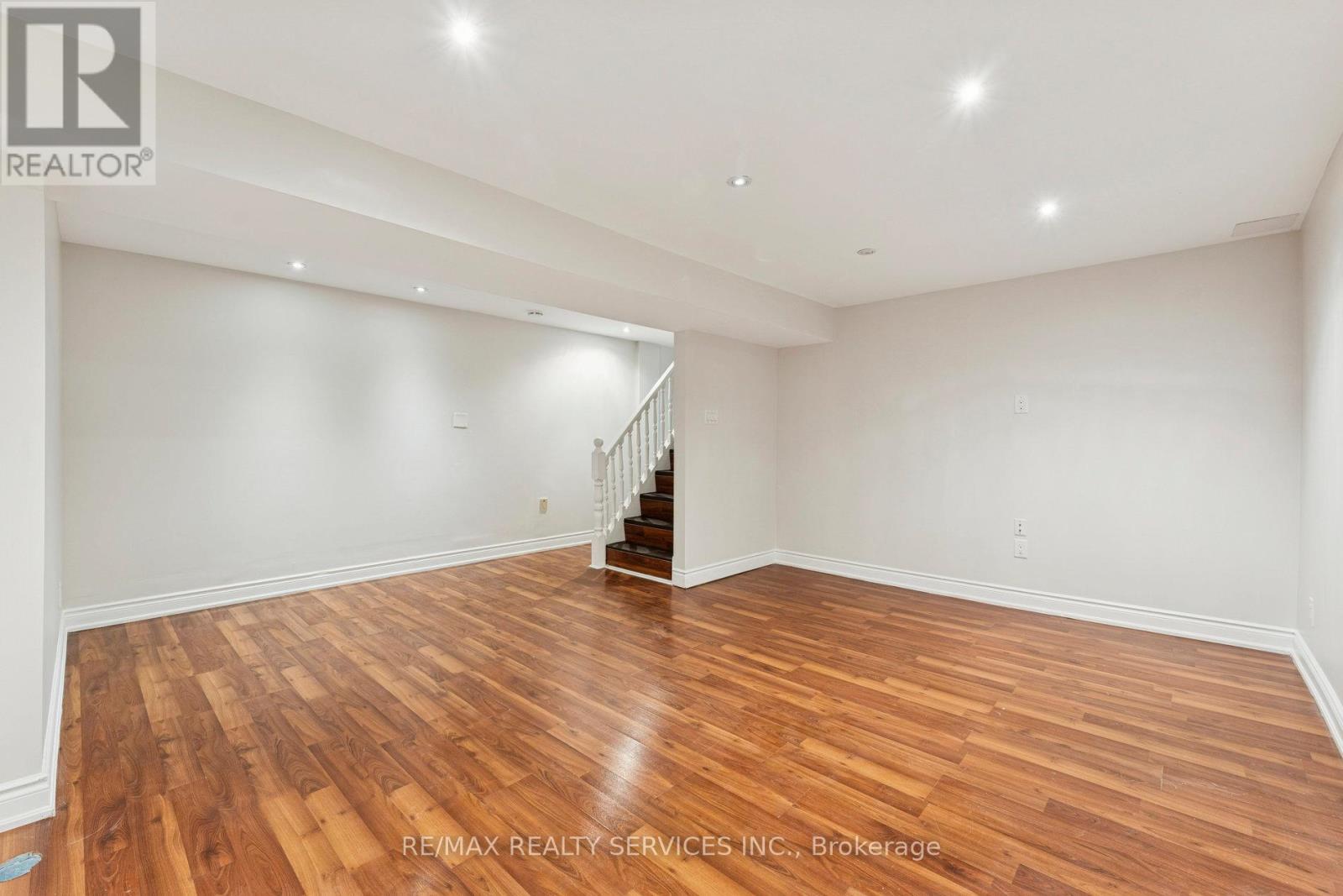 21 Majestic Crescent, Brampton, Ontario  L6S 3N1 - Photo 31 - W12520862