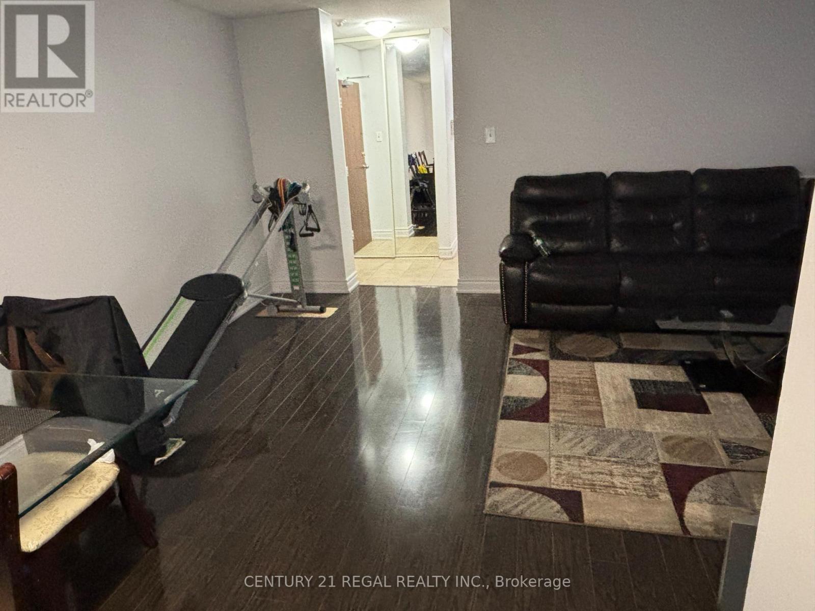 106 - 21 Knightsbridge Road, Brampton, Ontario  L6T 3Y1 - Photo 2 - W12519186