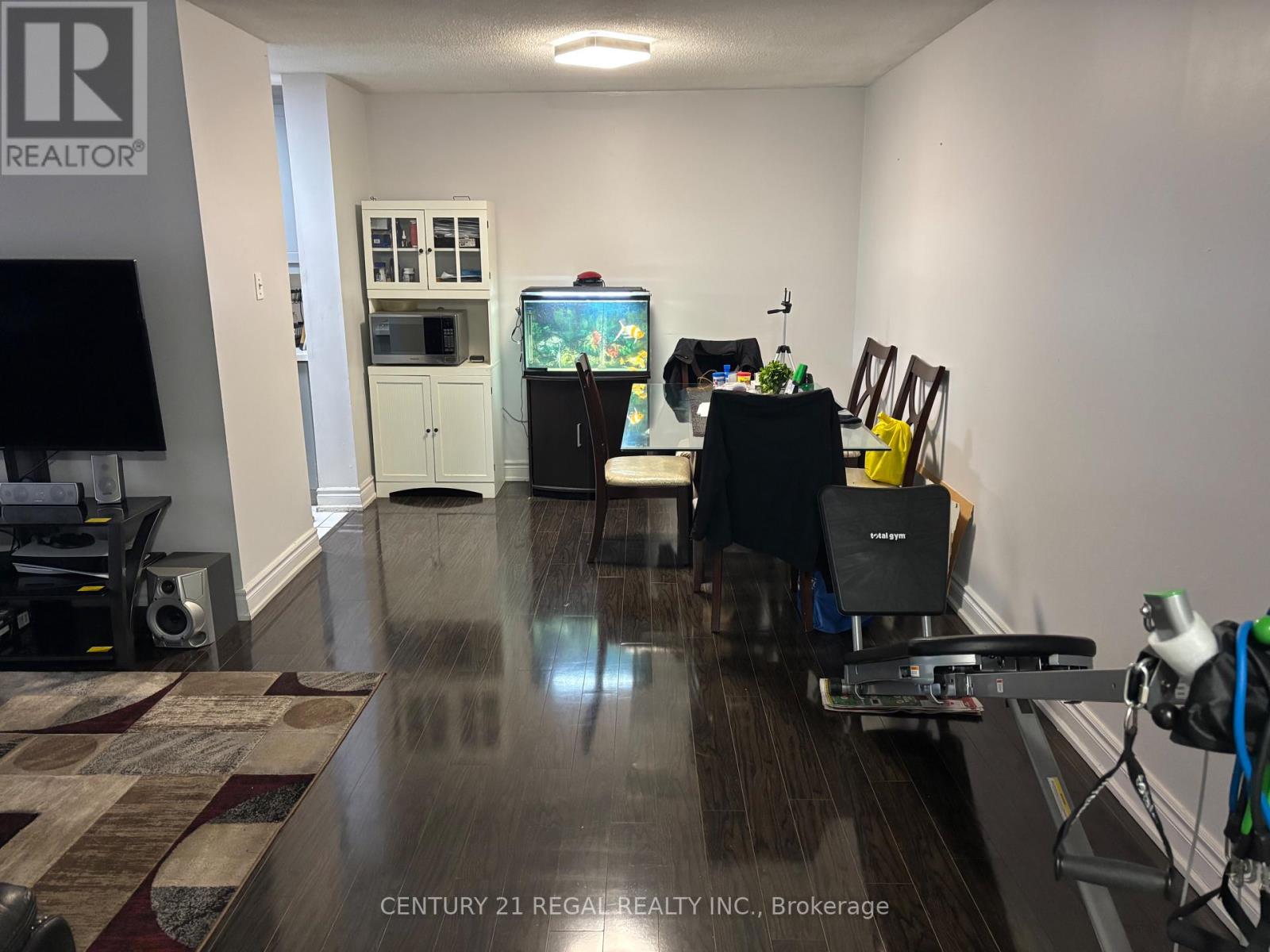 106 - 21 Knightsbridge Road, Brampton, Ontario  L6T 3Y1 - Photo 4 - W12519186