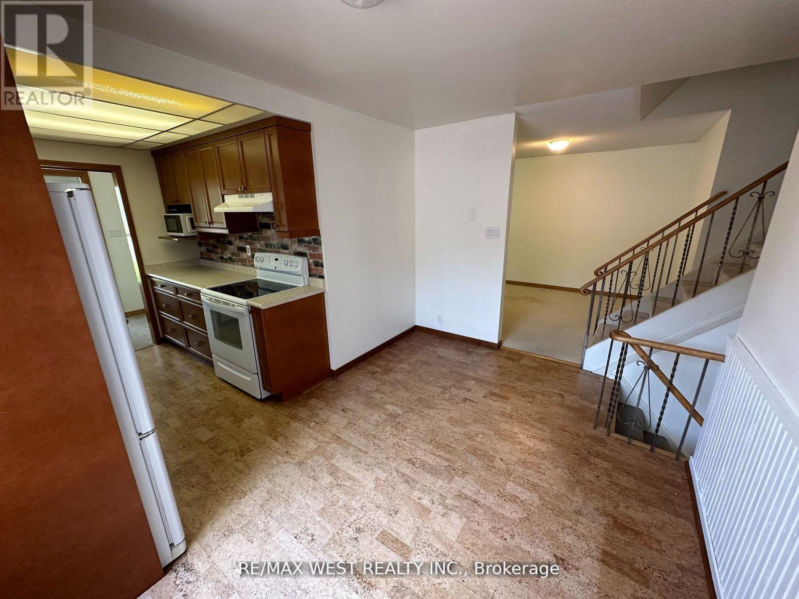 15 Tracey Drive, New Tecumseth, Ontario  L9R 1M2 - Photo 6 - N12523230