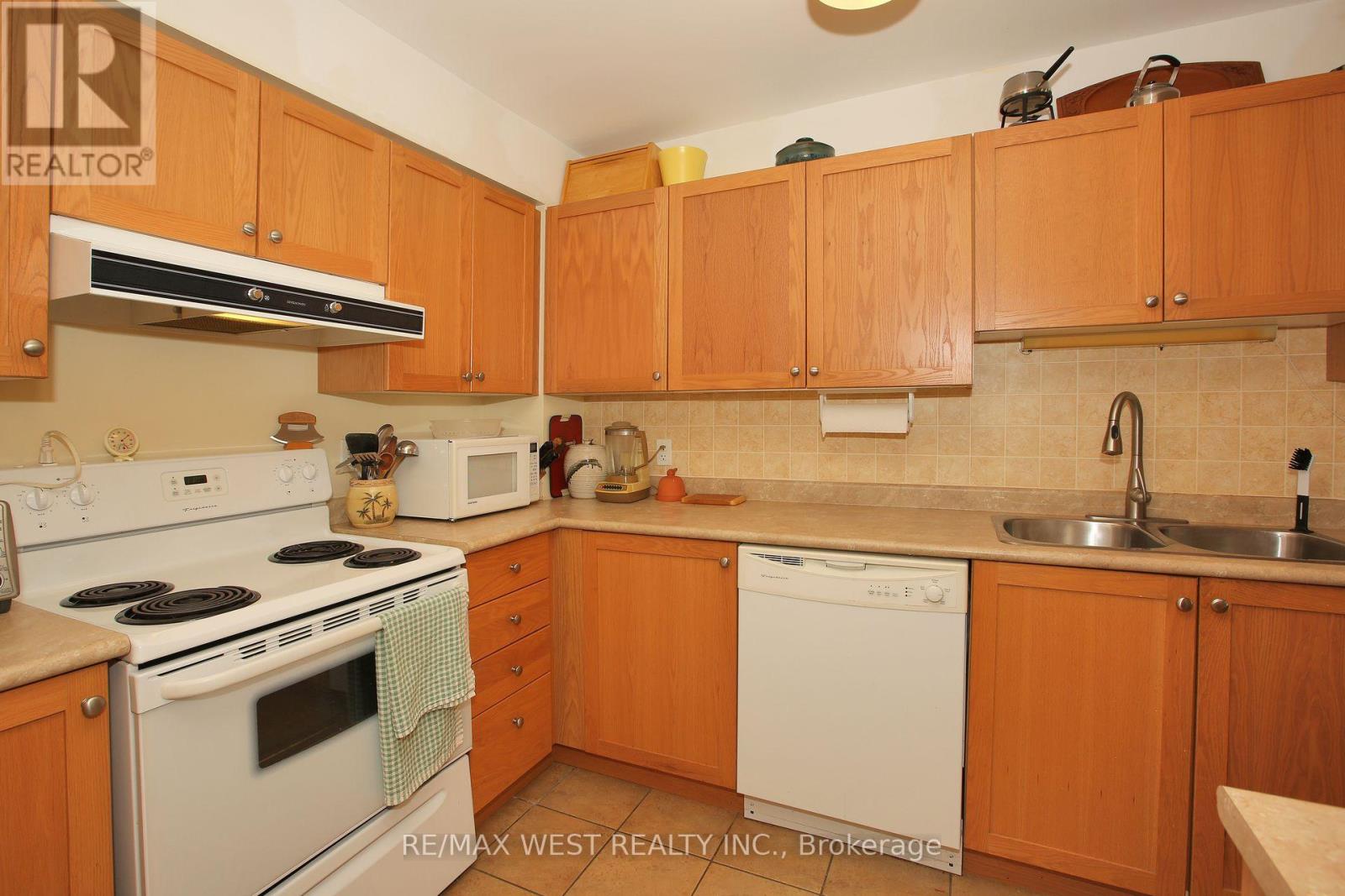 223 - 32 Church Street, King, Ontario  L0G 1T0 - Photo 9 - N12523270