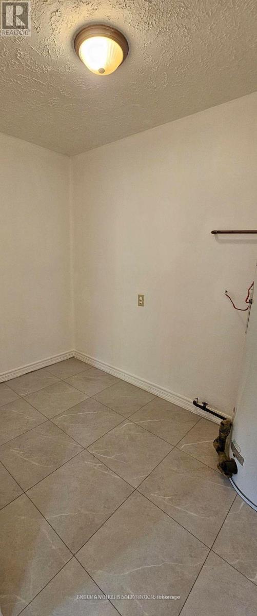 2 - 86 Curtis Street, Essa, Ontario  L0M 1B2 - Photo 13 - N12523286