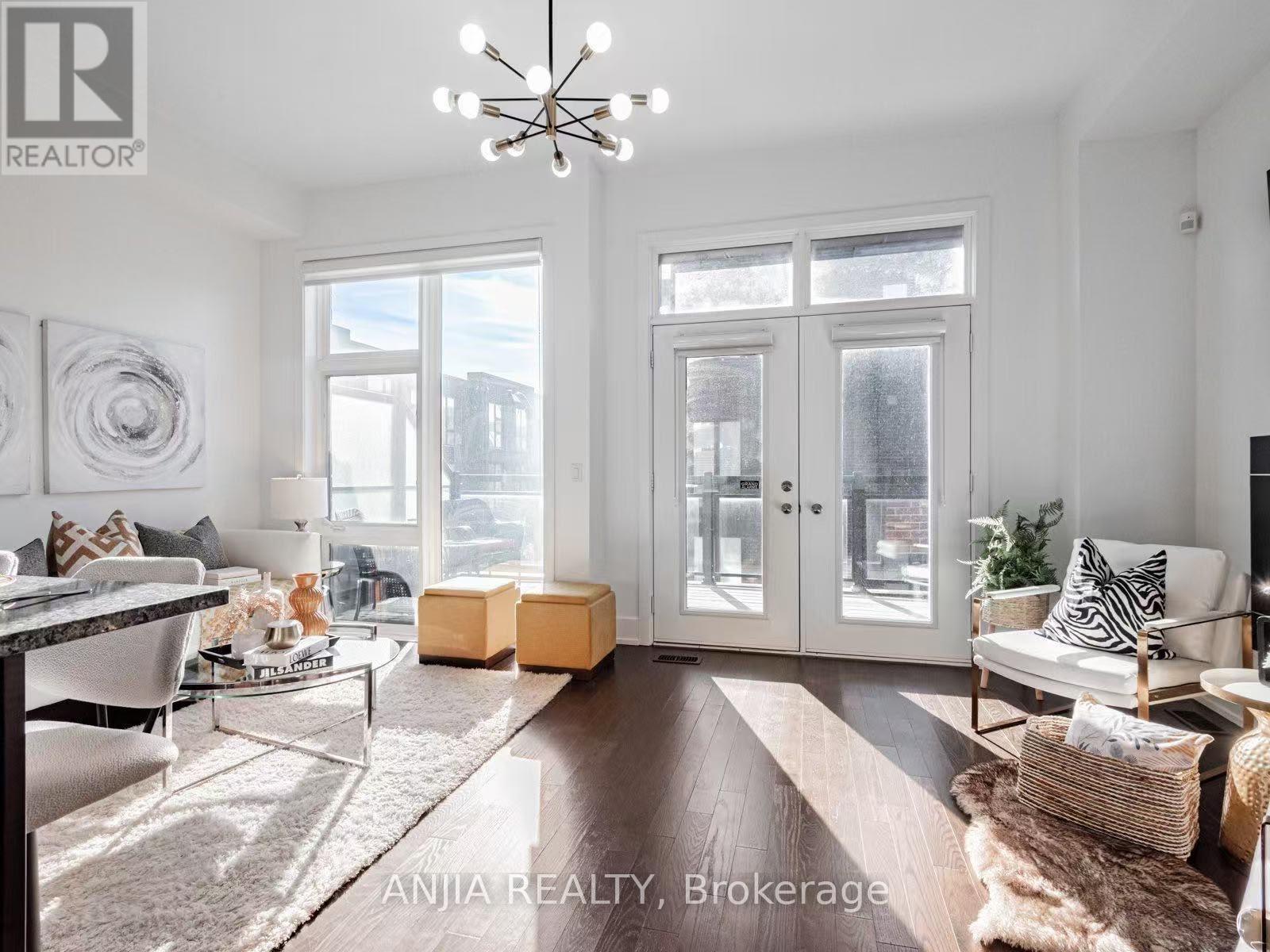 9140 Bathurst Street, Vaughan, Ontario  L4J 0K1 - Photo 2 - N12523292