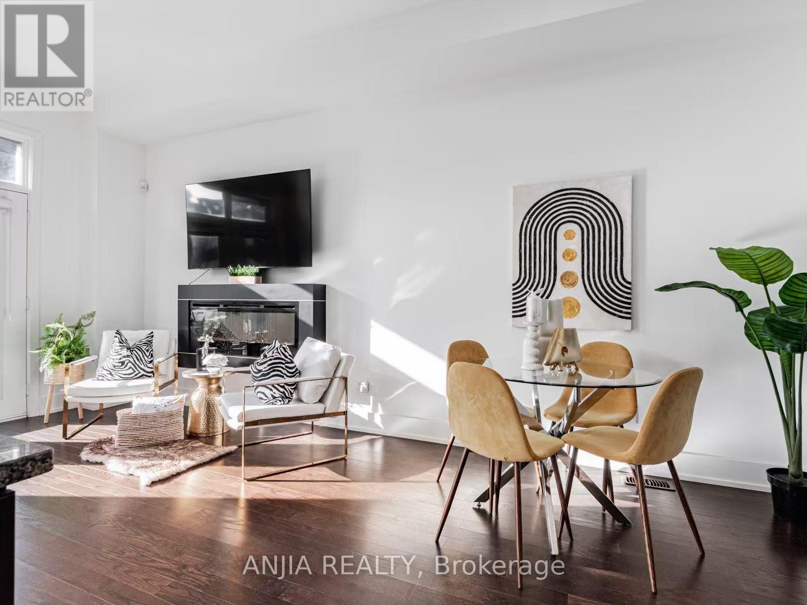 9140 Bathurst Street, Vaughan, Ontario  L4J 0K1 - Photo 4 - N12523292