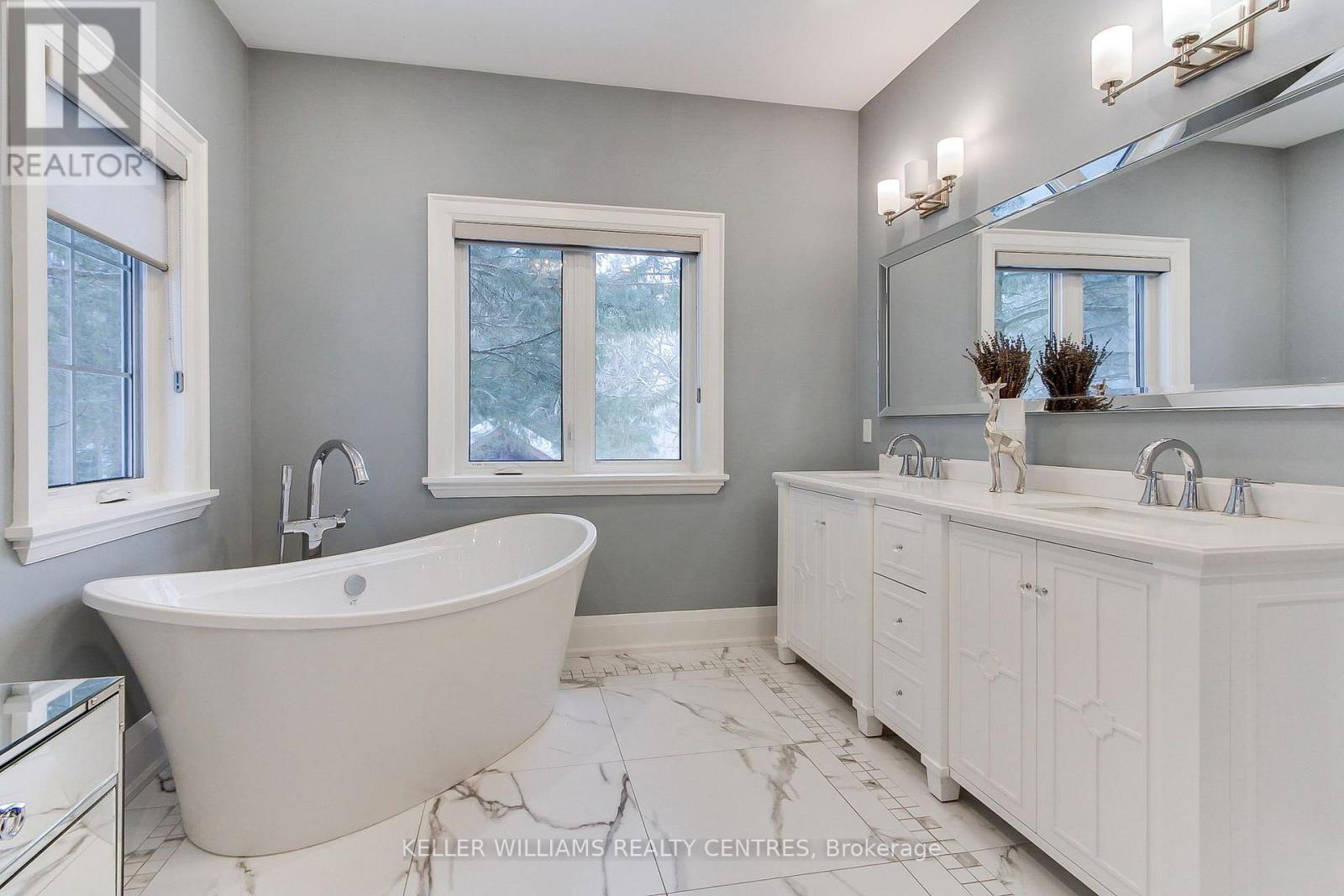 17781 Mccowan Road, East Gwillimbury, Ontario  L0G 1E0 - Photo 27 - N12523318