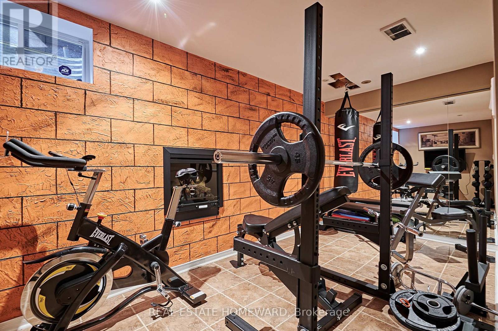 4 Isaac Devins Avenue, Vaughan, Ontario  L4L 0A4 - Photo 33 - N12523440