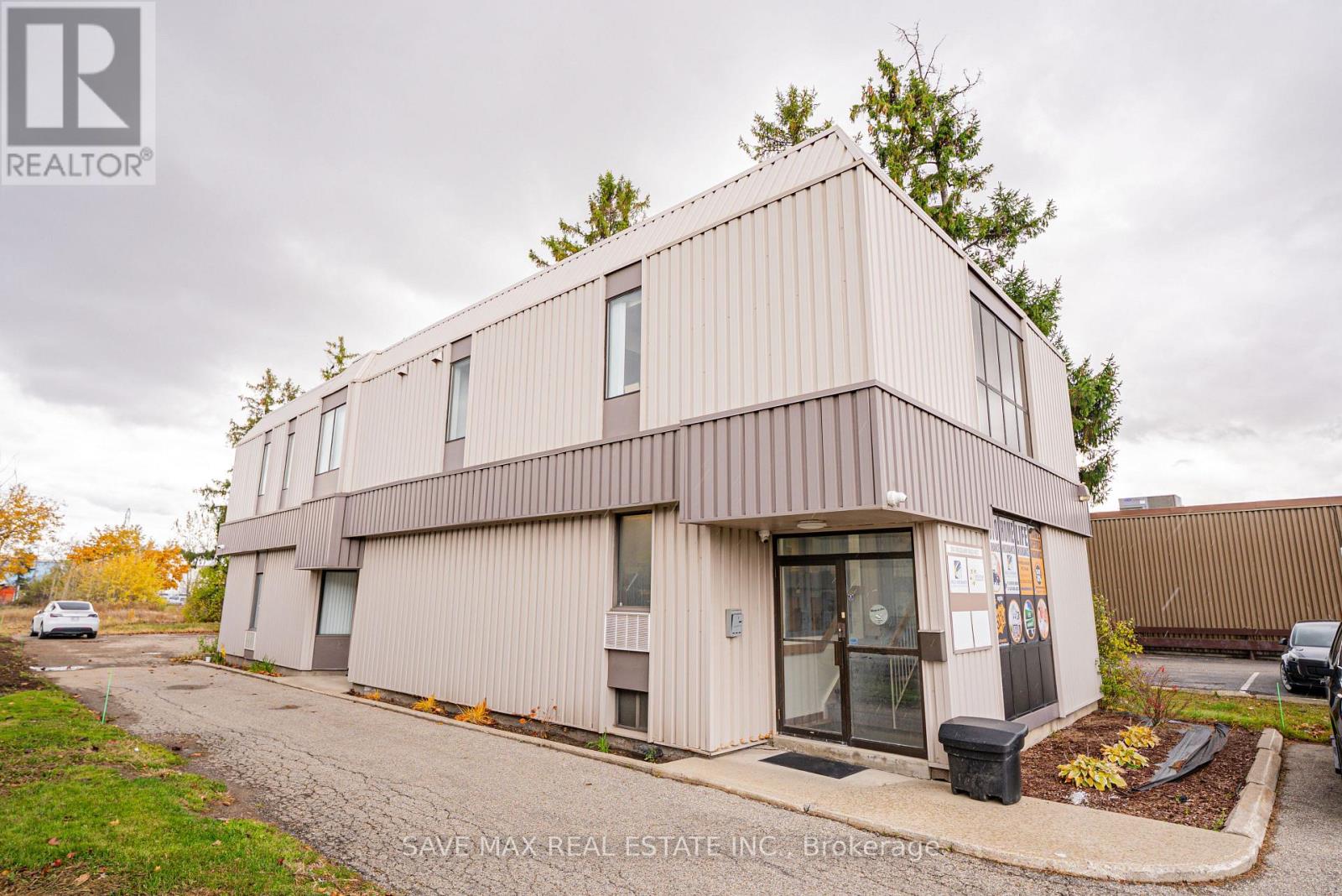 Second - 264 Woodlawn Road W, Guelph, Ontario N1H 1B6 - Photo 3 - X12513846