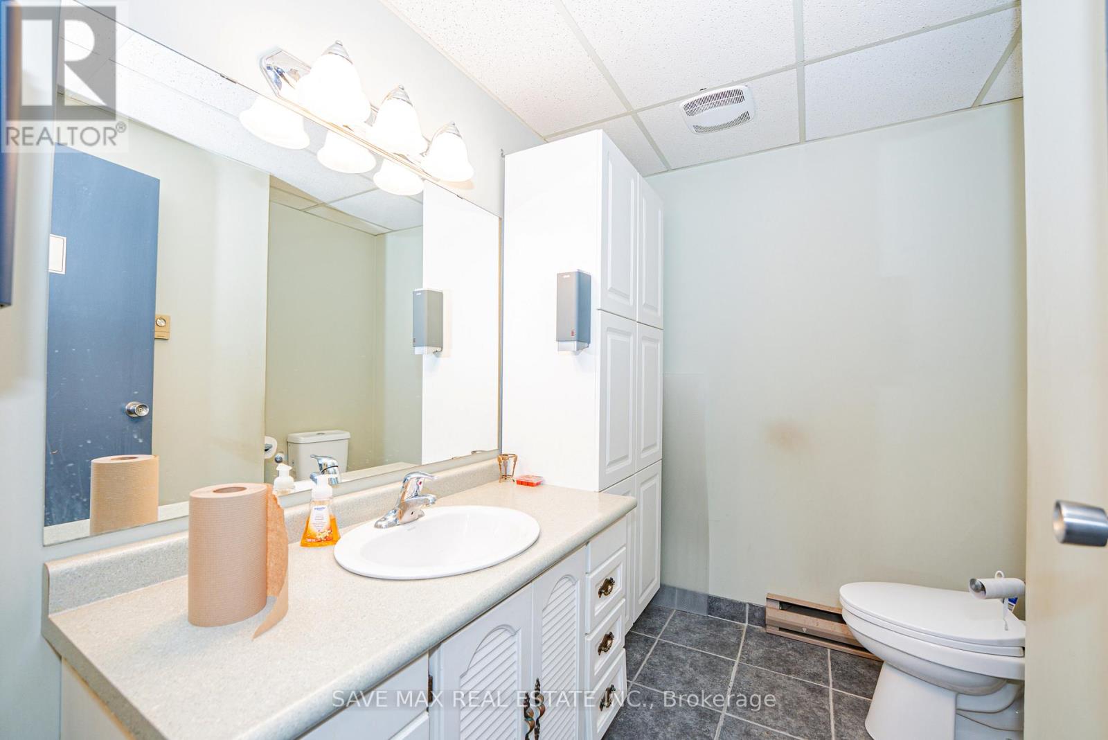 Second - 264 Woodlawn Road W, Guelph, Ontario N1H 1B6 - Photo 8 - X12513846