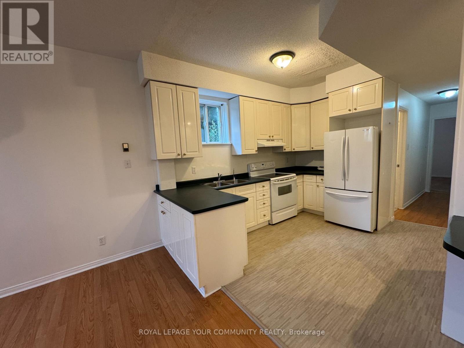 Lower - 32 Ward Drive, Barrie, Ontario  L4N 7N9 - Photo 7 - S12523382