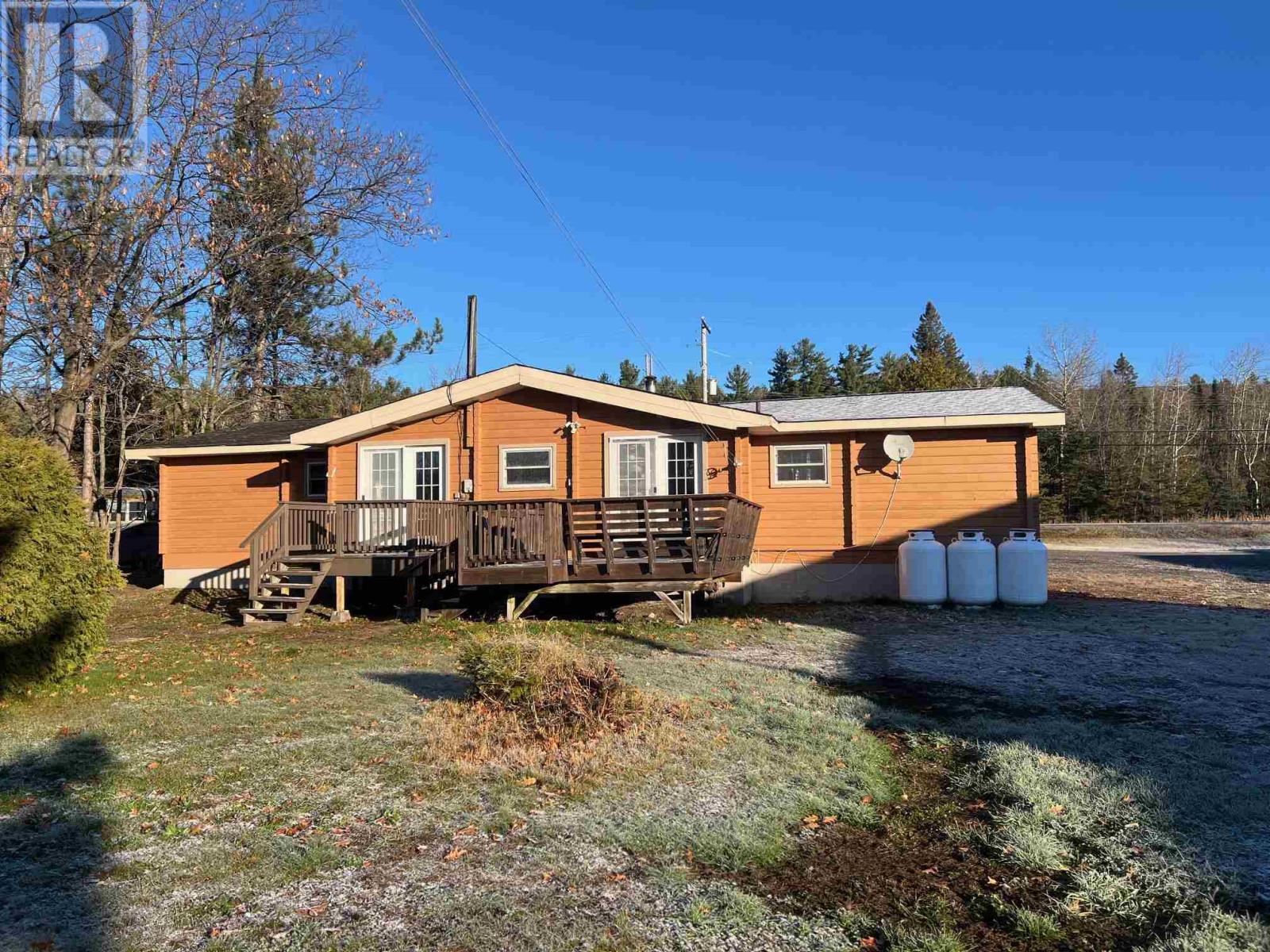 4576 Highway 17, Spragge, Ontario P0R 1K0 - Photo 2 - SM252385