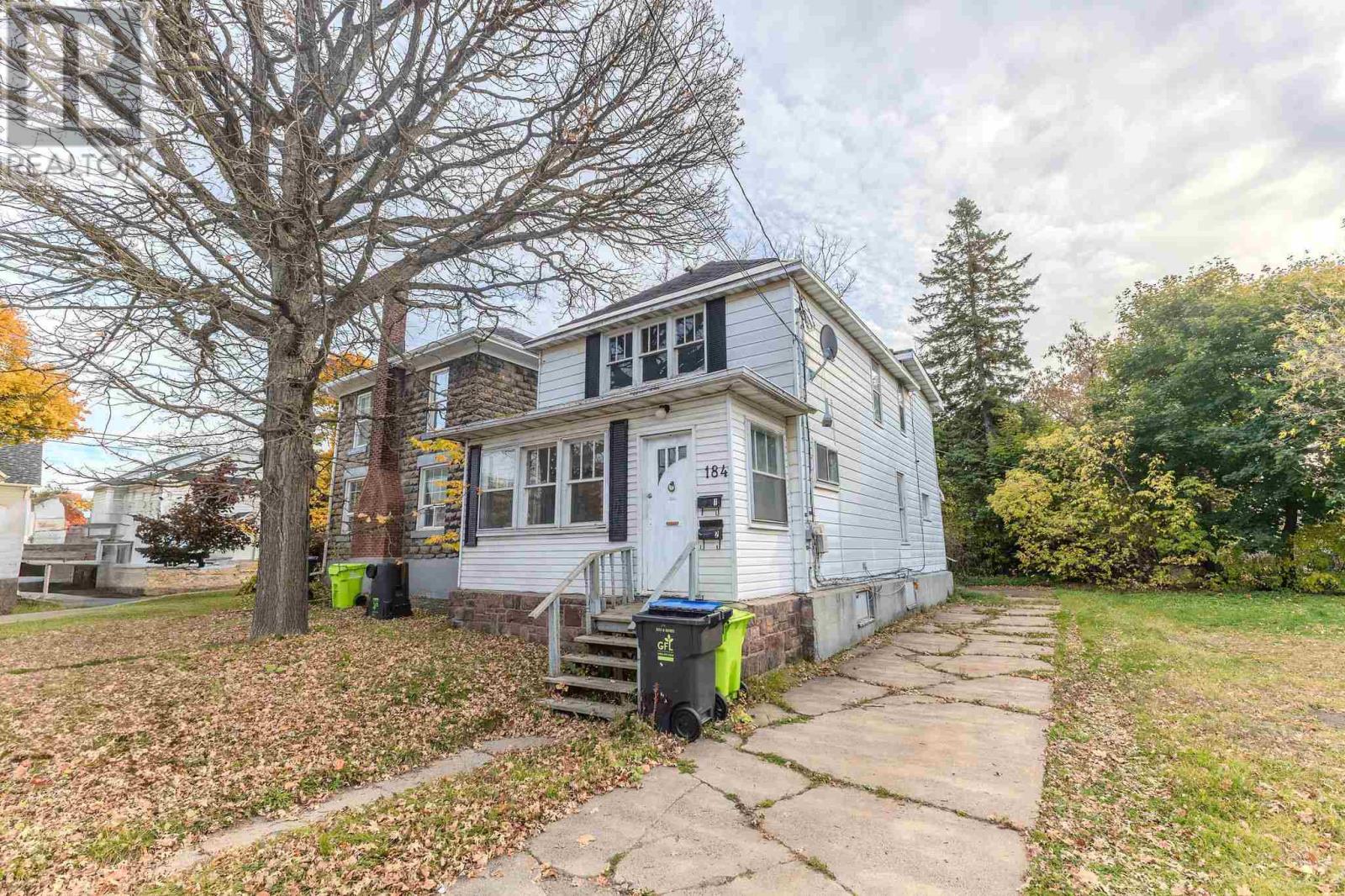 184 Elgin St, Sault Ste. Marie, Ontario P6A 2Z1 - Photo 2 - SM253148