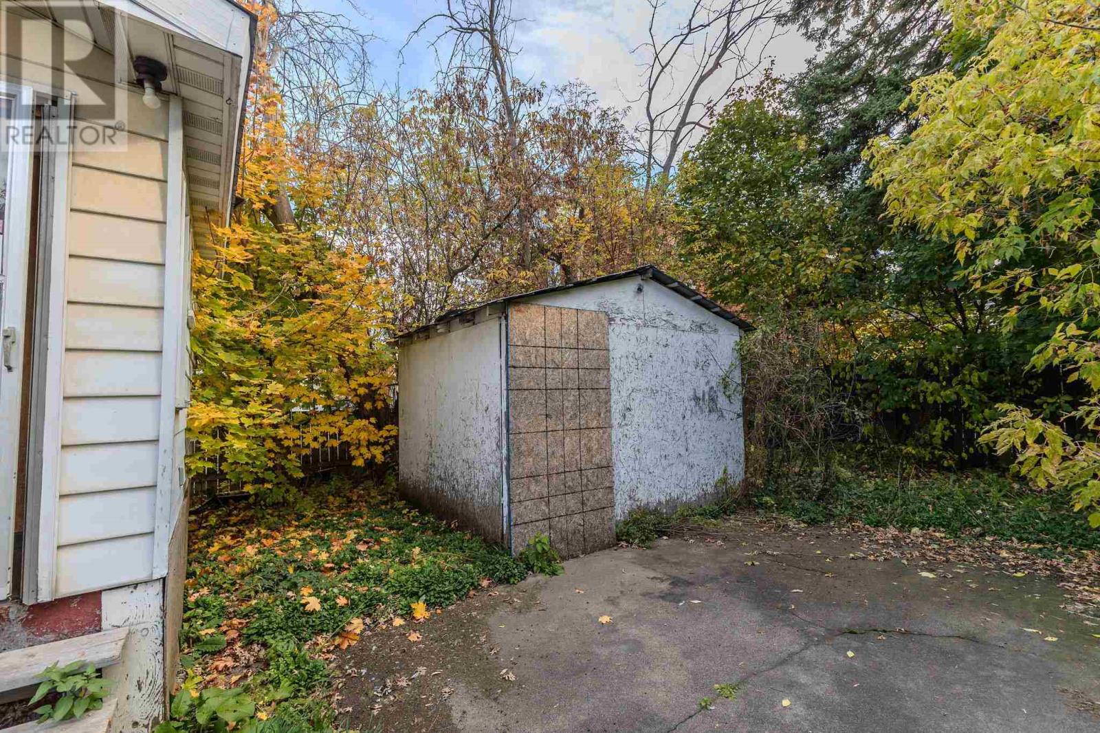 184 Elgin St, Sault Ste. Marie, Ontario P6A 2Z1 - Photo 5 - SM253148