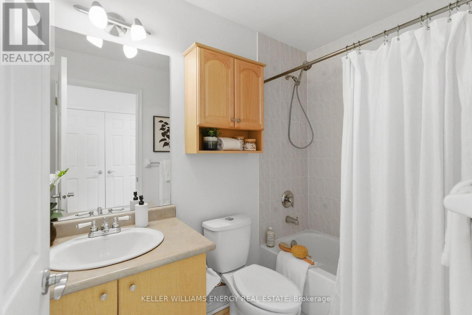 304 - 90 Aspen Springs Drive, Clarington, Ontario L1C 5N3 - Photo 16 - E12523510