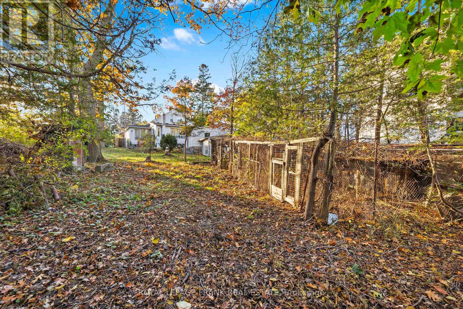 1627 Dufferin Street, Whitby, Ontario L1N 1B3 - Photo 12 - E12523556