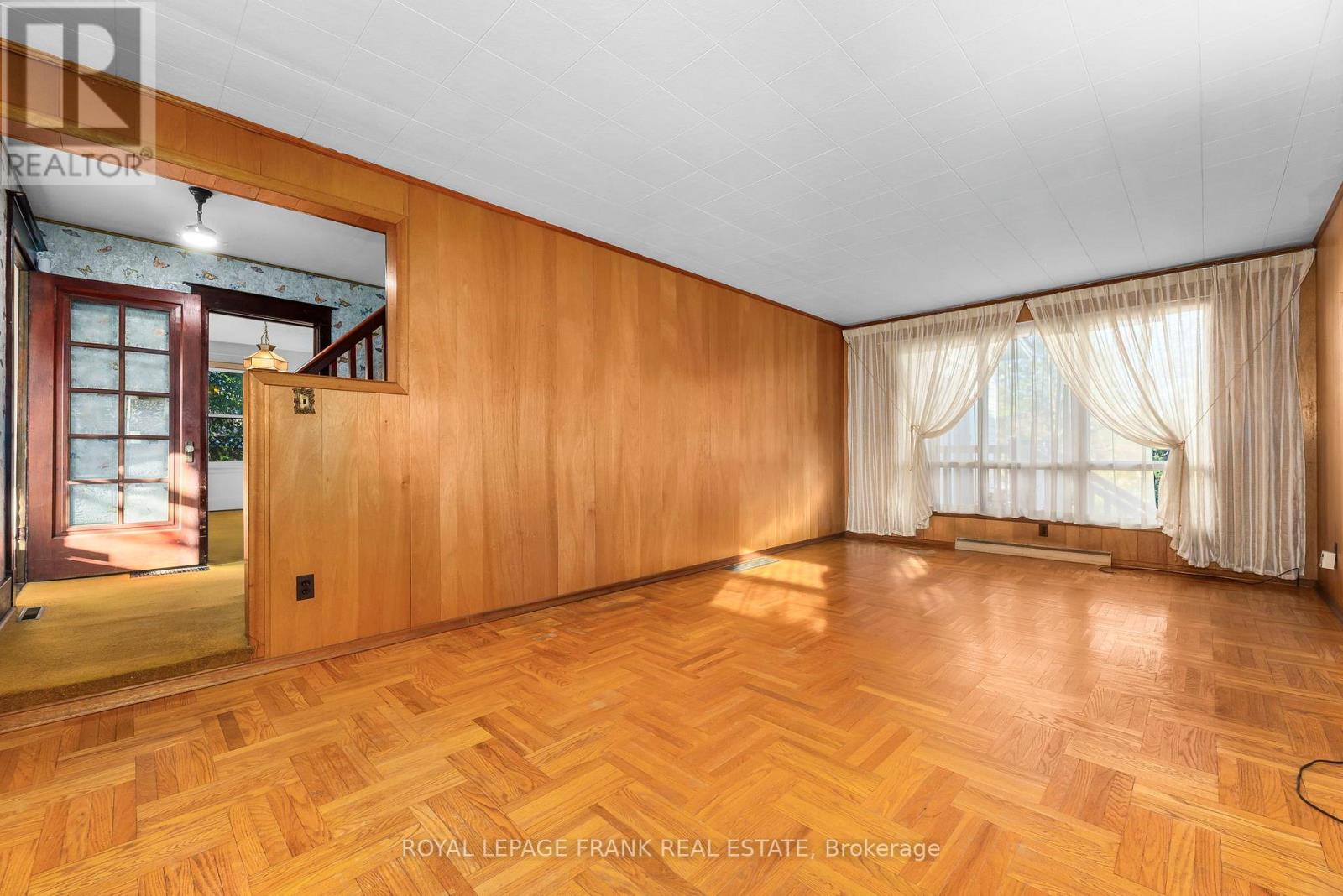 1627 Dufferin Street, Whitby, Ontario L1N 1B3 - Photo 18 - E12523556