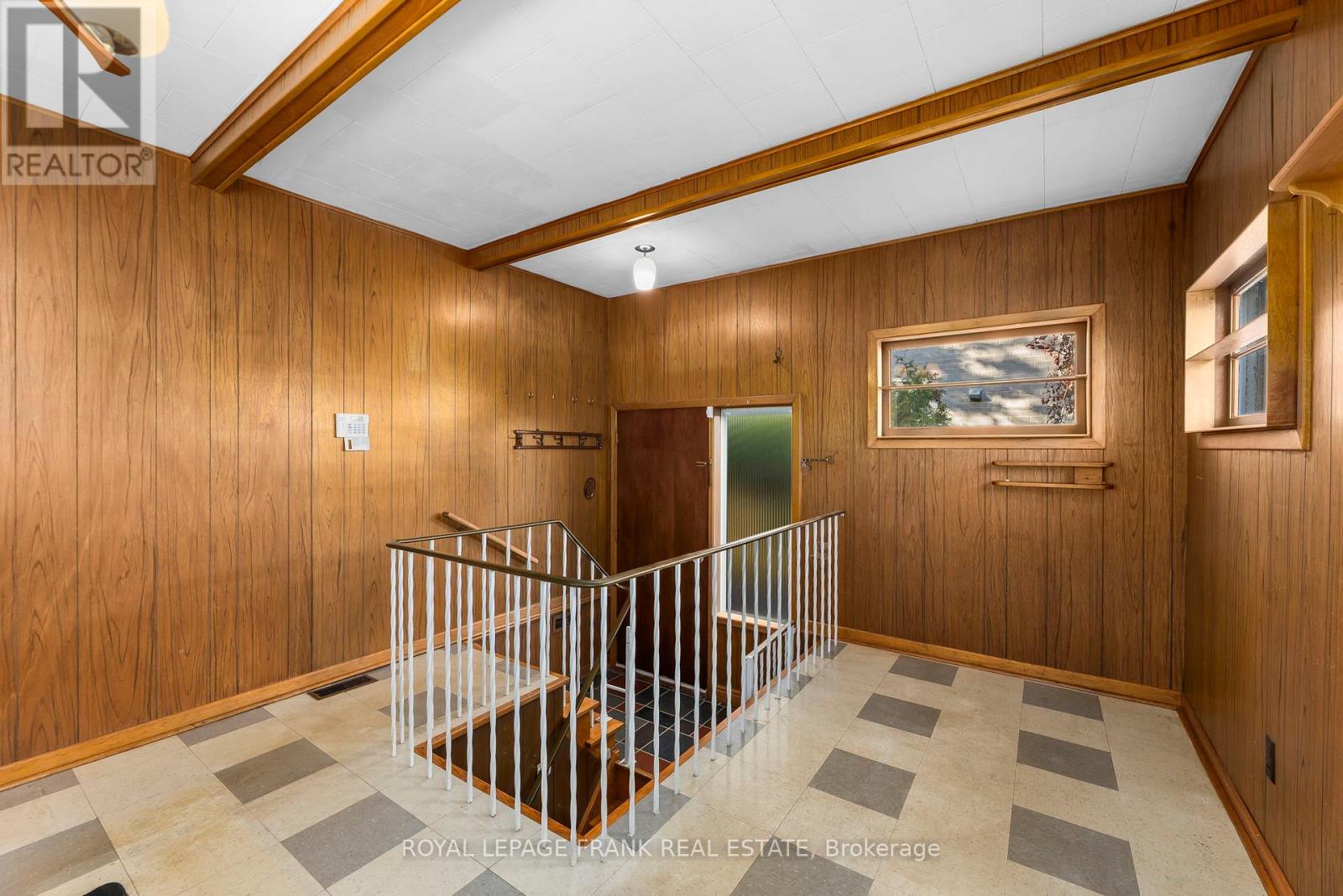 1627 Dufferin Street, Whitby, Ontario L1N 1B3 - Photo 39 - E12523556