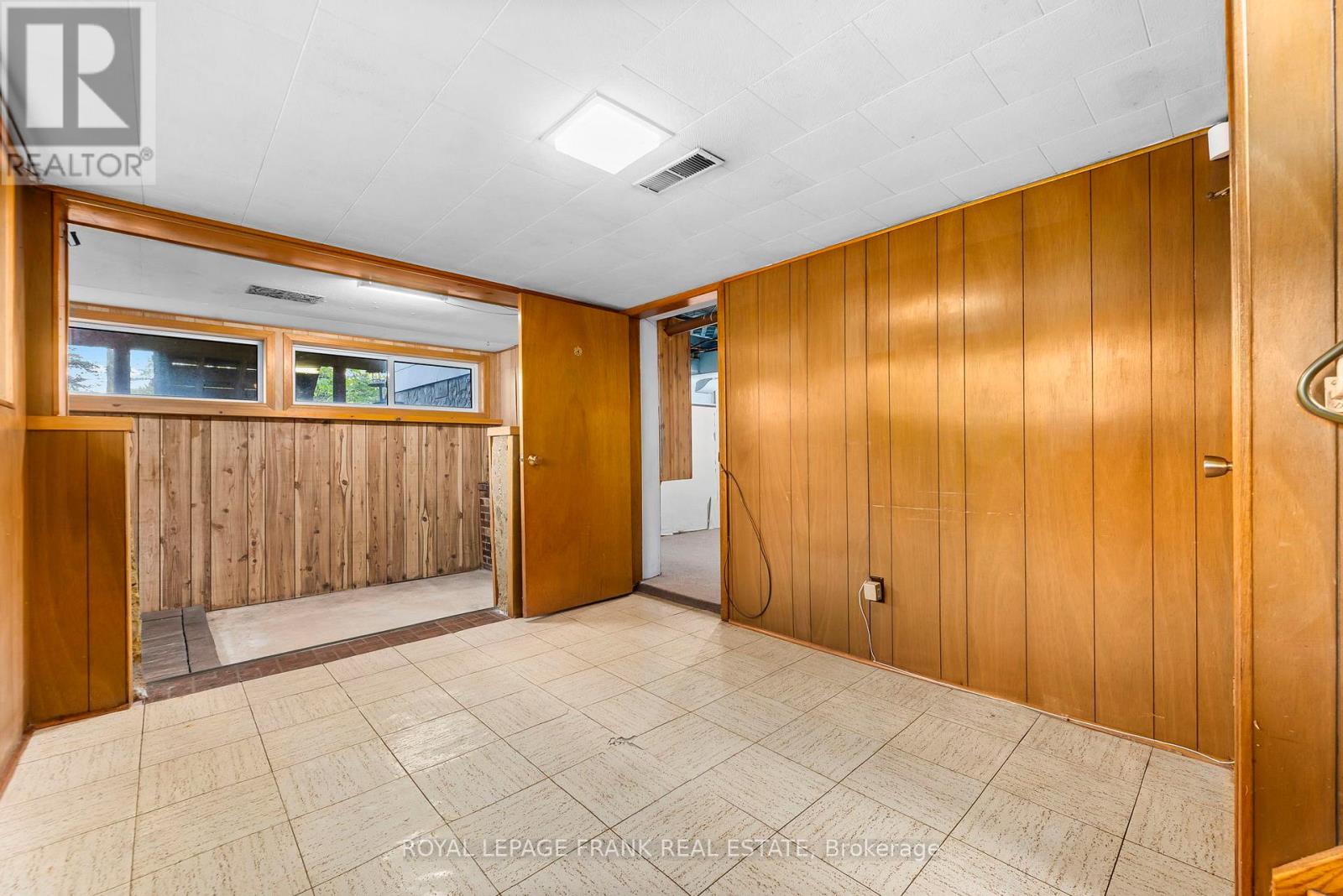 1627 Dufferin Street, Whitby, Ontario L1N 1B3 - Photo 41 - E12523556