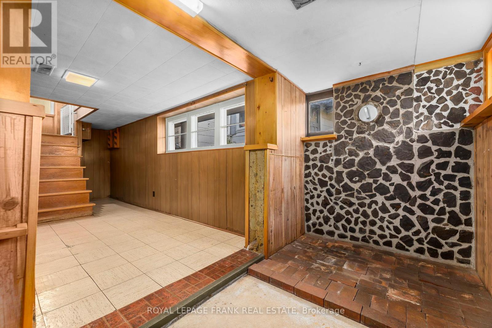 1627 Dufferin Street, Whitby, Ontario L1N 1B3 - Photo 42 - E12523556