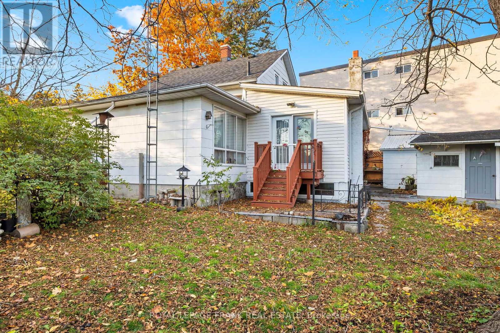 1627 Dufferin Street, Whitby, Ontario L1N 1B3 - Photo 9 - E12523556