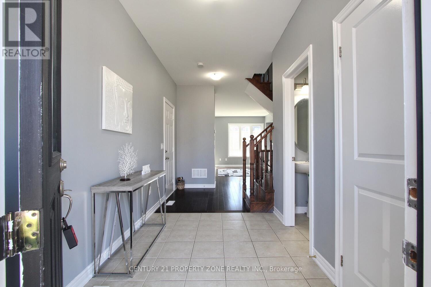 36 Dufay Road, Brampton, Ontario  L7A 4A1 - Photo 3 - W12523210