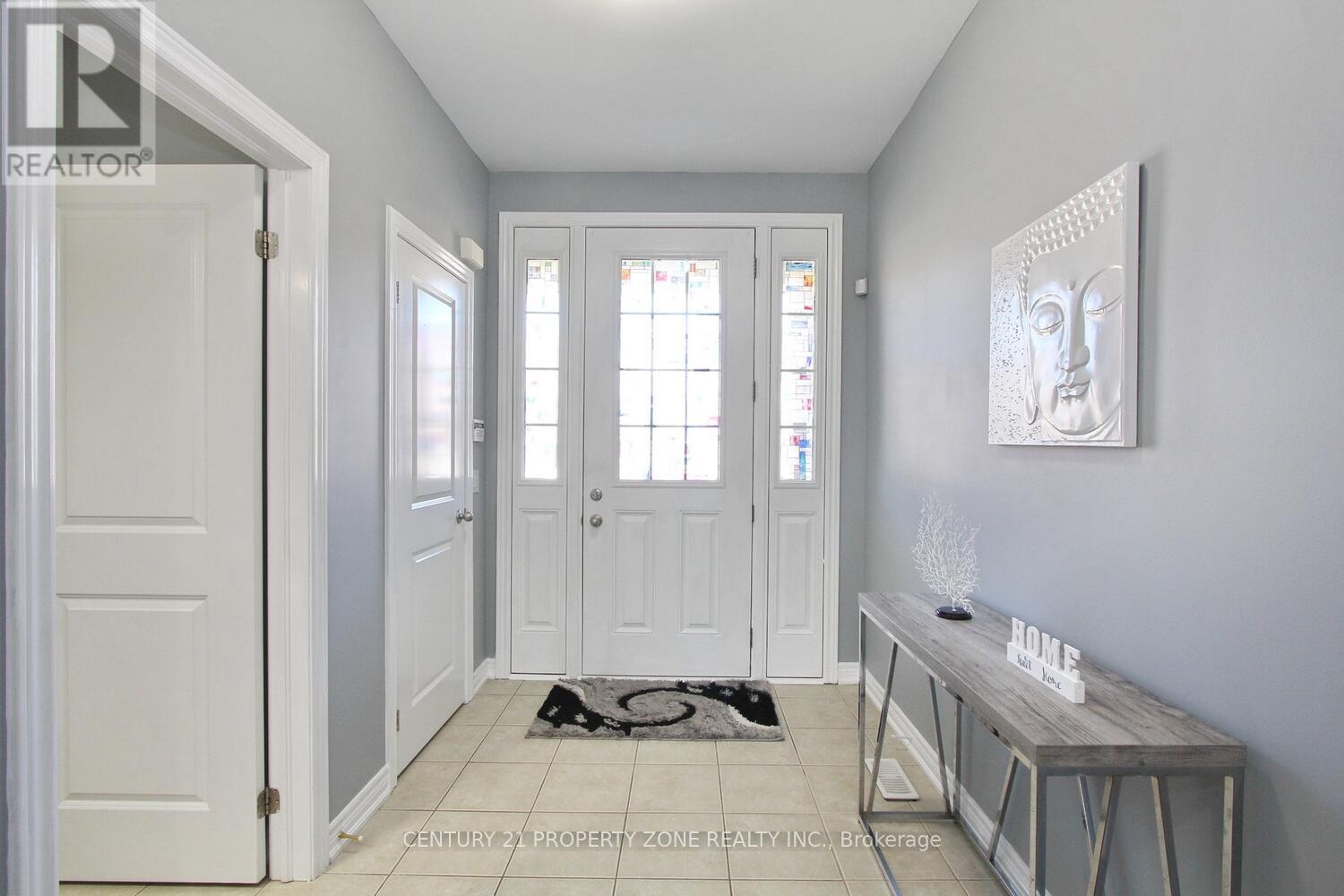 36 Dufay Road, Brampton, Ontario  L7A 4A1 - Photo 4 - W12523210