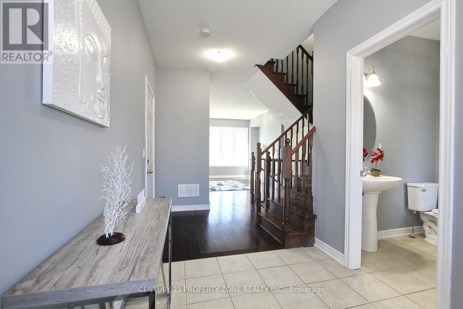 36 Dufay Road, Brampton, Ontario  L7A 4A1 - Photo 6 - W12523210