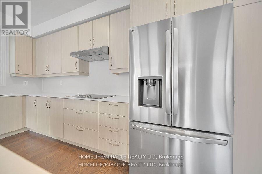 1536 Buttercup Court, Milton, Ontario  L9E 2G3 - Photo 16 - W12523242