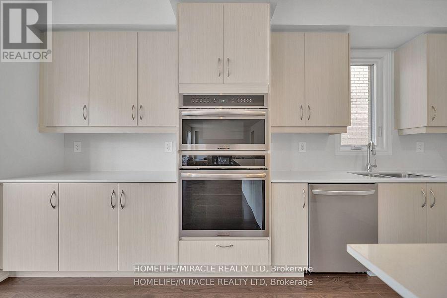 1536 Buttercup Court, Milton, Ontario  L9E 2G3 - Photo 17 - W12523242