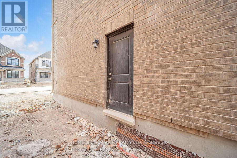 1536 Buttercup Court, Milton, Ontario  L9E 2G3 - Photo 33 - W12523242