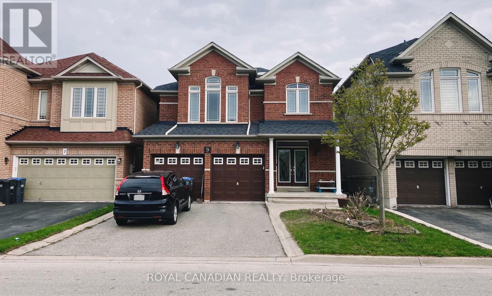 UPPER - 9 PUTNAM DRIVE, Brampton, Ontario