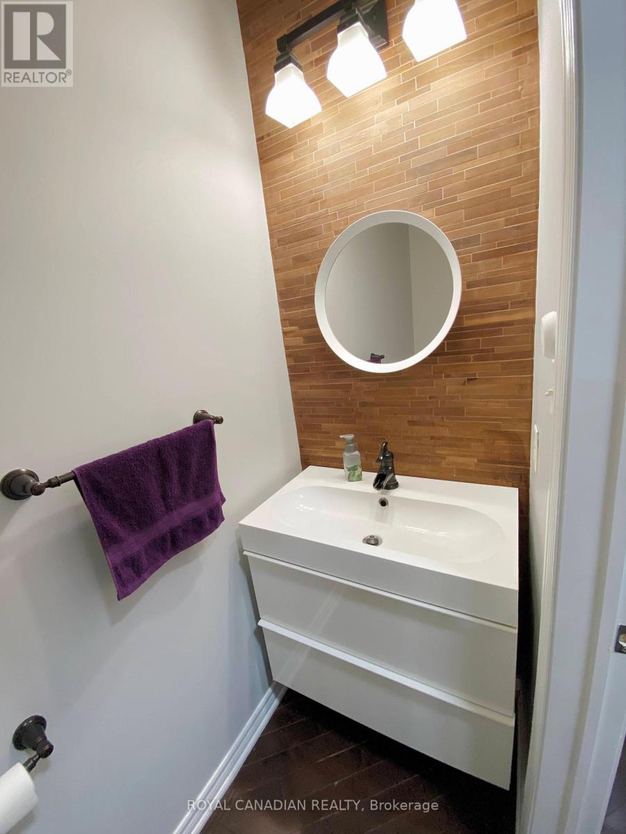 Upper - 9 Putnam Drive, Brampton, Ontario  L7A 3S4 - Photo 16 - W12523262