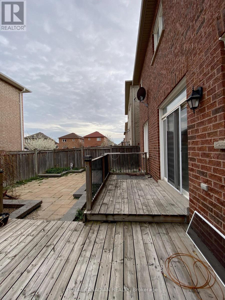 Upper - 9 Putnam Drive, Brampton, Ontario  L7A 3S4 - Photo 21 - W12523262