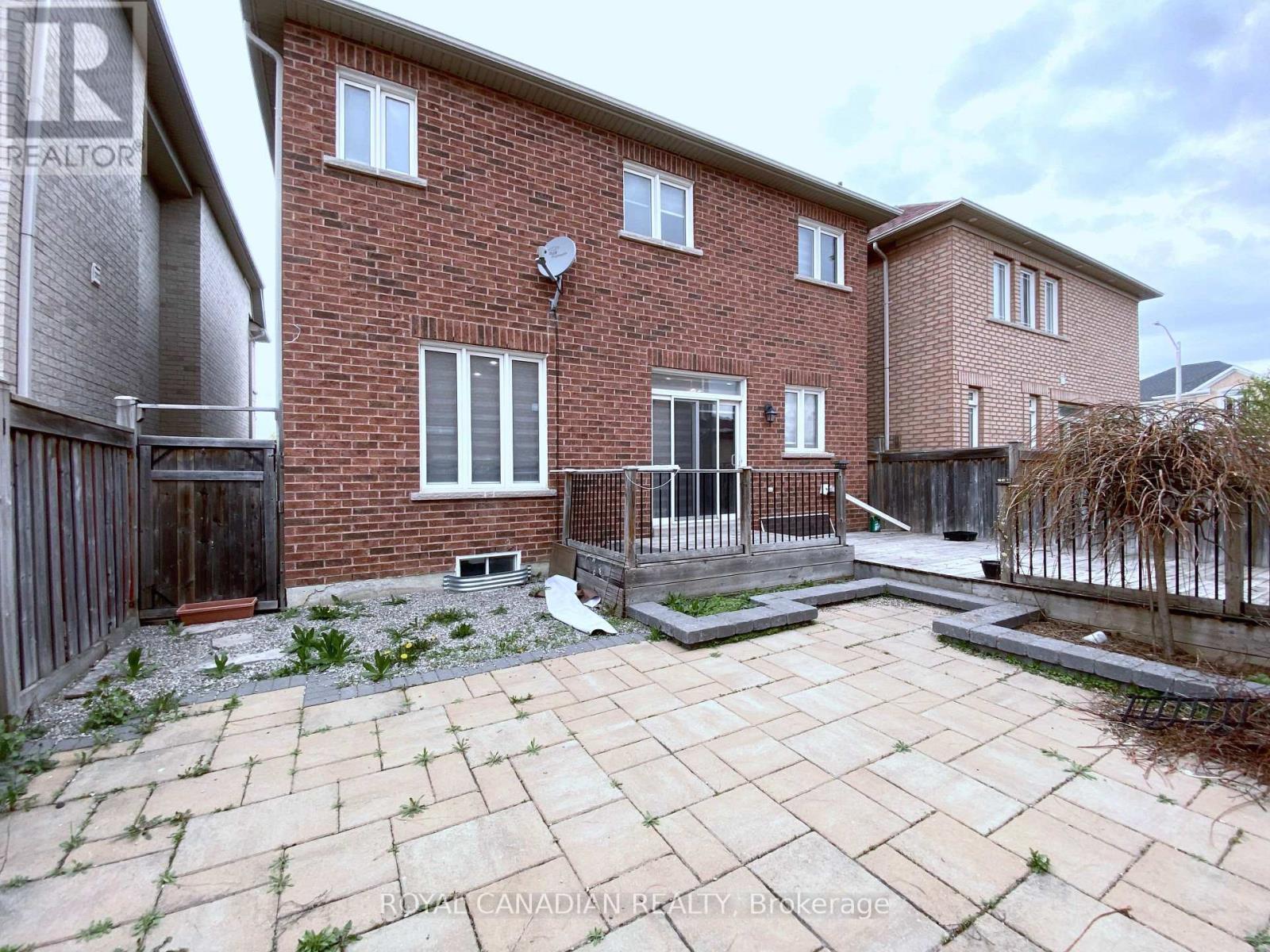 Upper - 9 Putnam Drive, Brampton, Ontario  L7A 3S4 - Photo 23 - W12523262