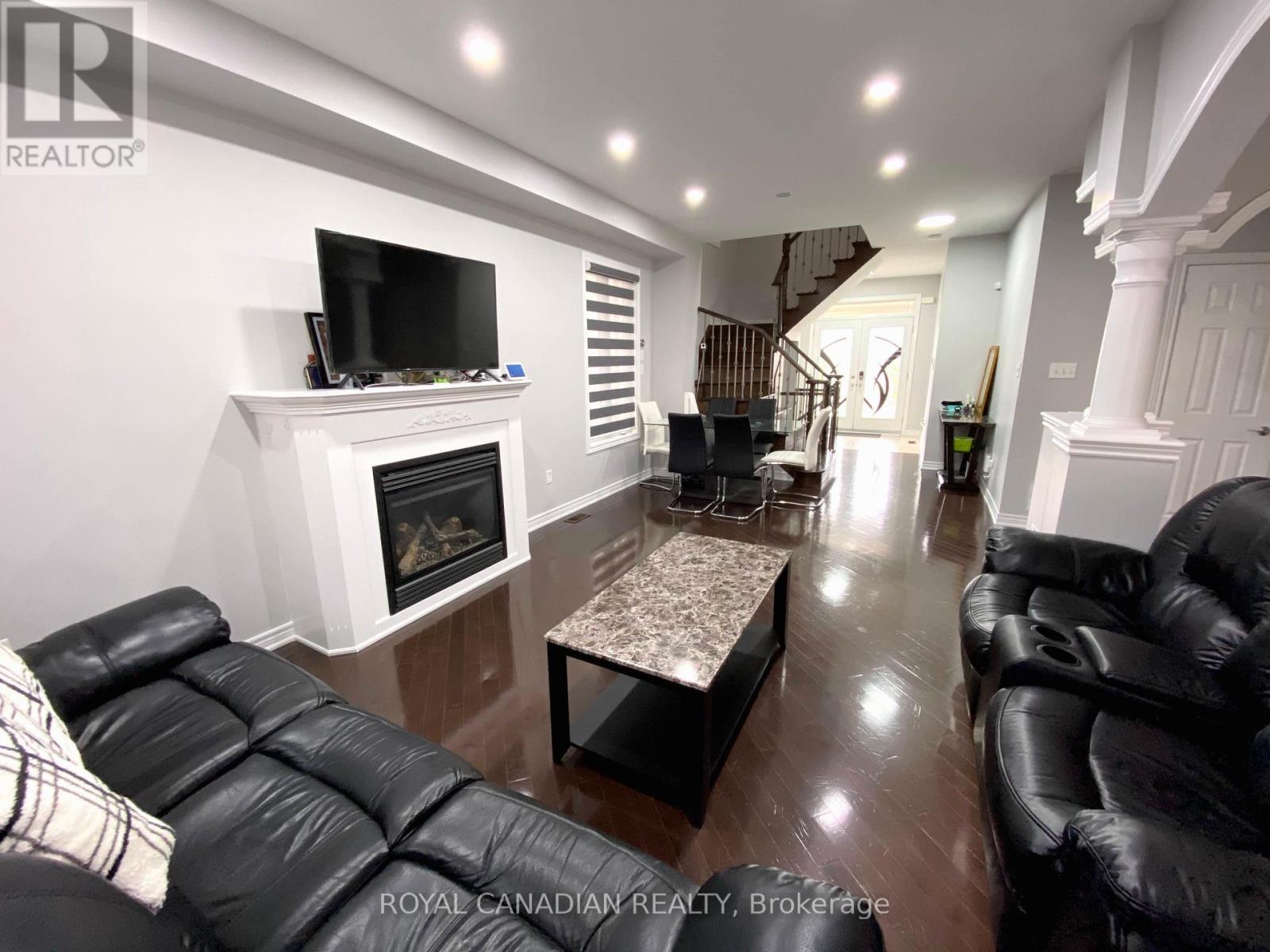 Upper - 9 Putnam Drive, Brampton, Ontario  L7A 3S4 - Photo 6 - W12523262