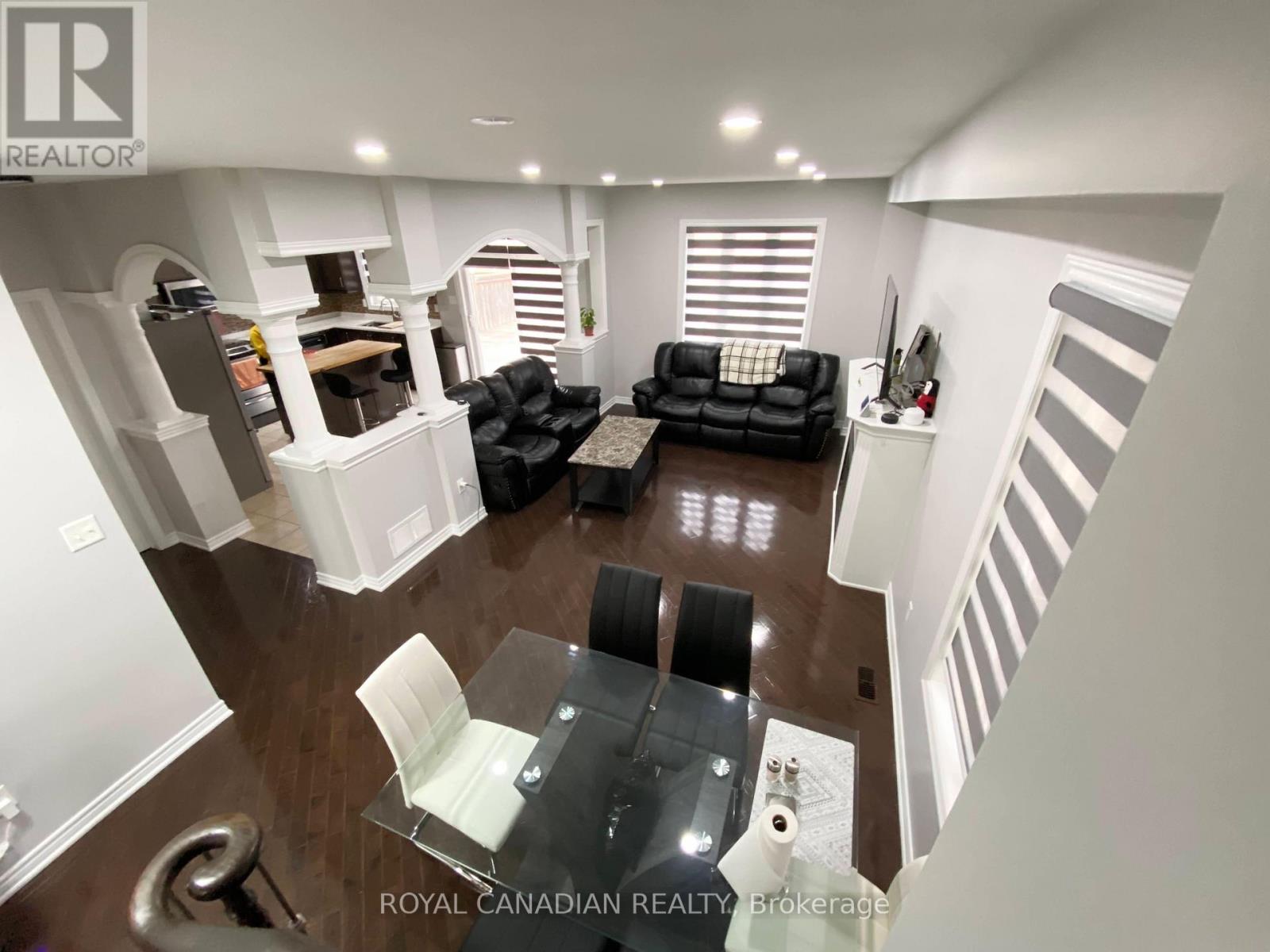 Upper - 9 Putnam Drive, Brampton, Ontario  L7A 3S4 - Photo 9 - W12523262