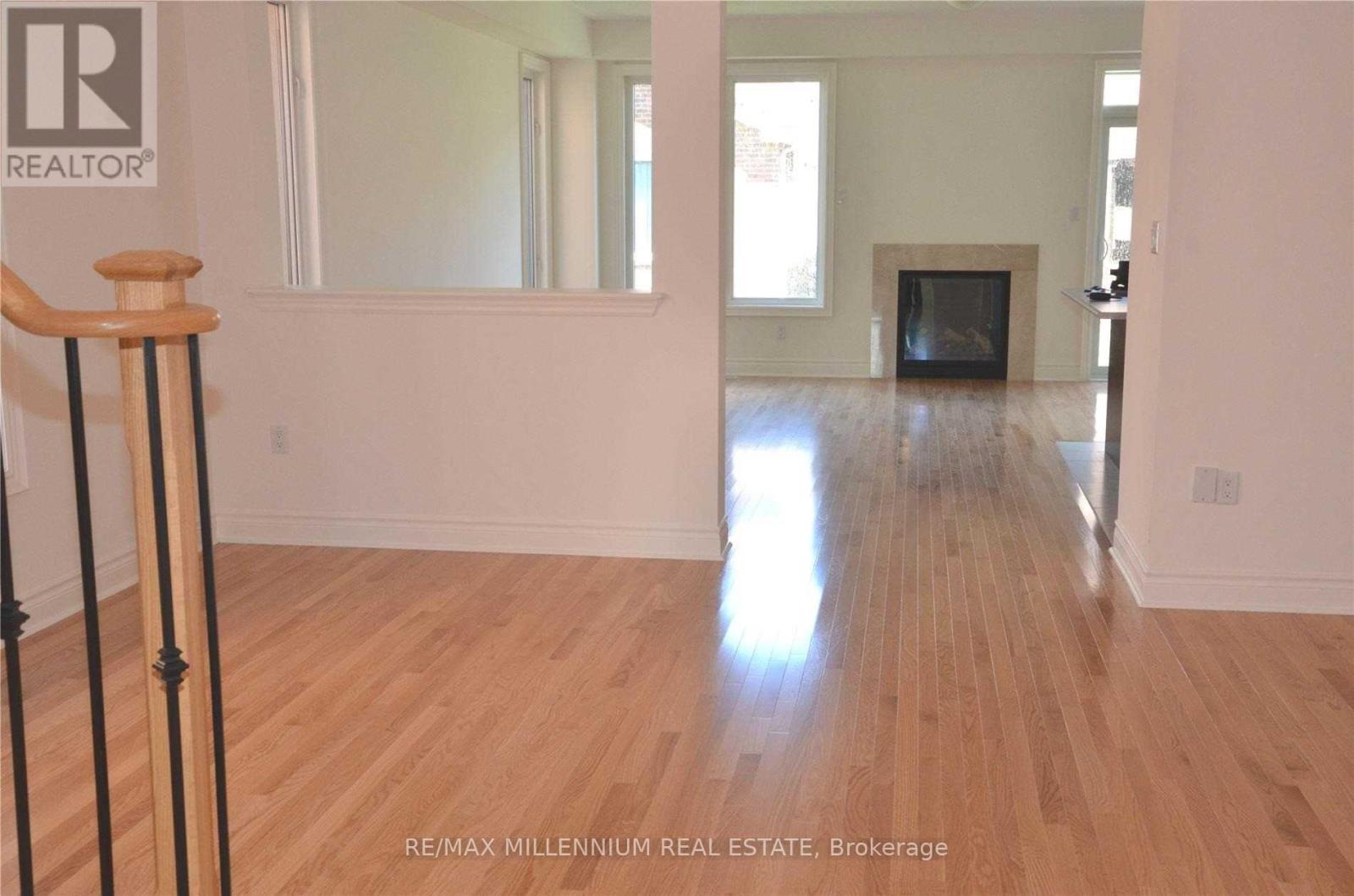 50 Andretti Crescent, Brampton, Ontario  L6X 5G7 - Photo 2 - W12523272