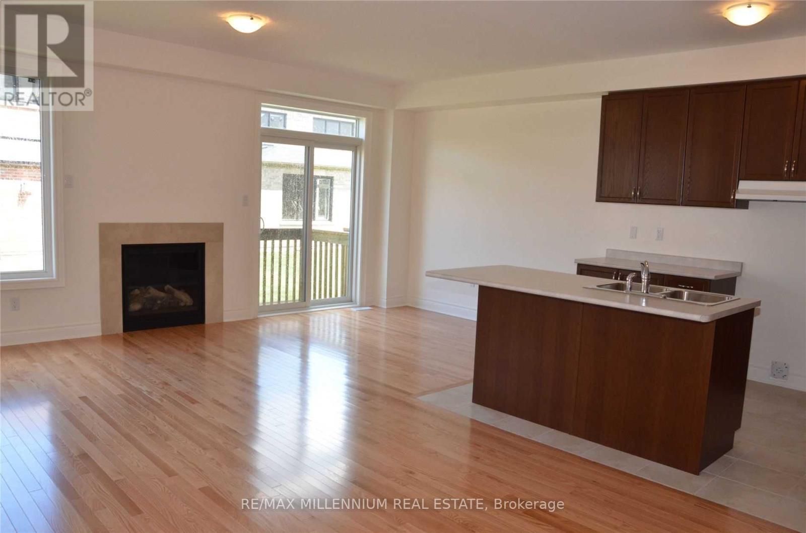 50 Andretti Crescent, Brampton, Ontario  L6X 5G7 - Photo 8 - W12523272