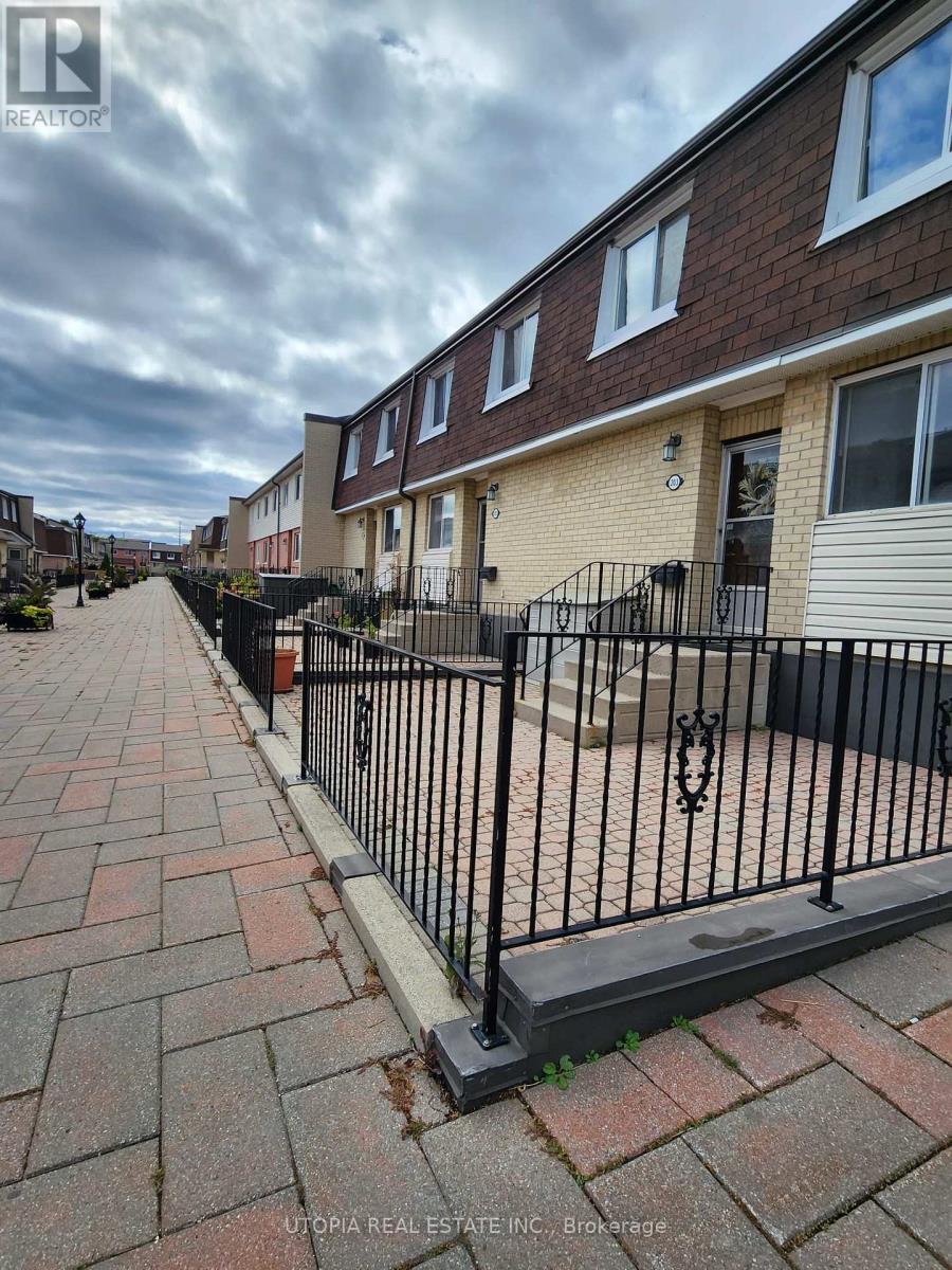 203 - 2170 BROMSGROVE ROAD, Mississauga, Ontario