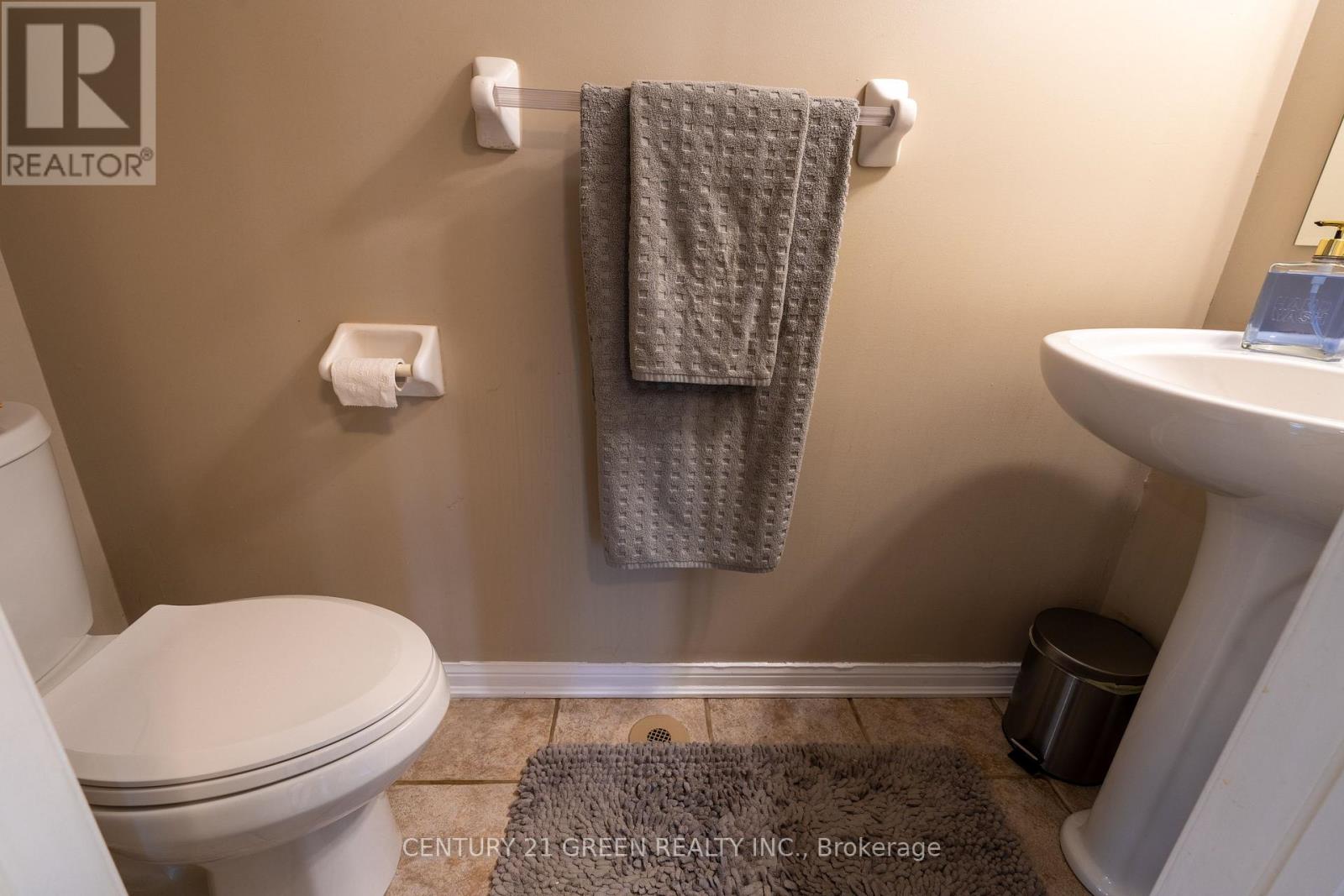 936 Hepburn Road, Milton, Ontario  L9T 0L6 - Photo 9 - W12523326