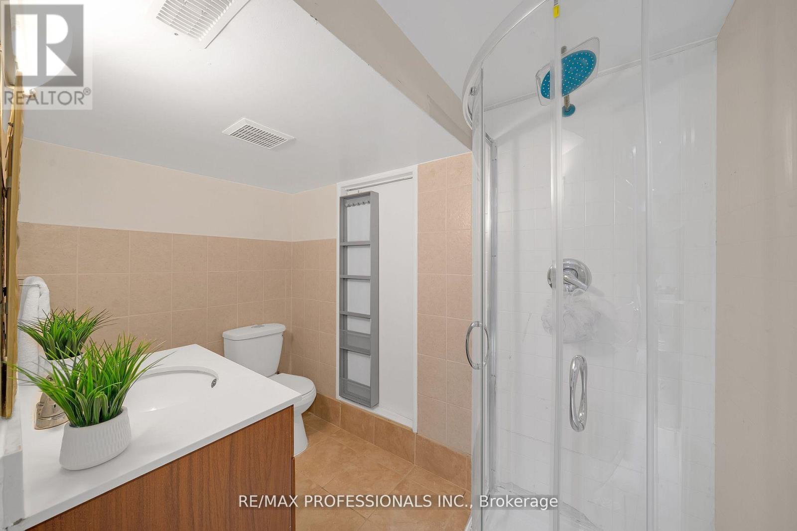 38 Nickle Street, Toronto, Ontario  M6M 2H6 - Photo 20 - W12523366