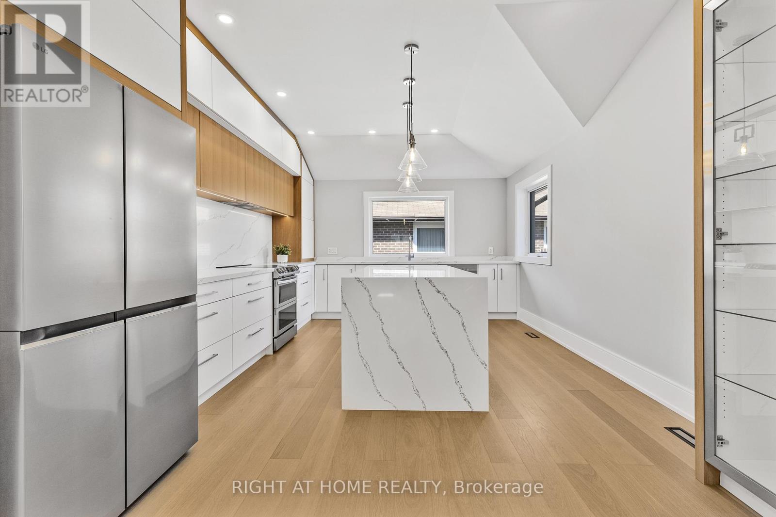 Upper Level - 4283 Wilcox Road, Mississauga, Ontario  L4Z 1C3 - Photo 10 - W12523384