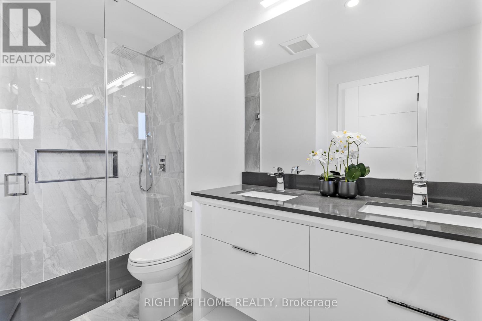 Upper Level - 4283 Wilcox Road, Mississauga, Ontario  L4Z 1C3 - Photo 17 - W12523384