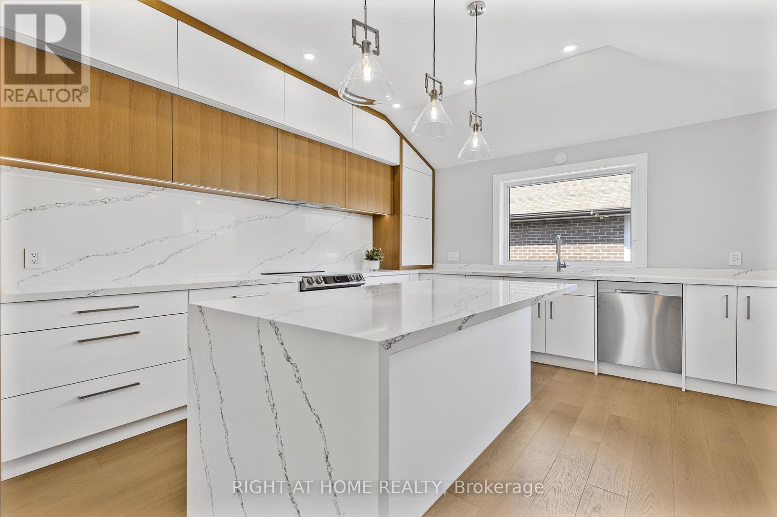 Upper Level - 4283 Wilcox Road, Mississauga, Ontario  L4Z 1C3 - Photo 9 - W12523384