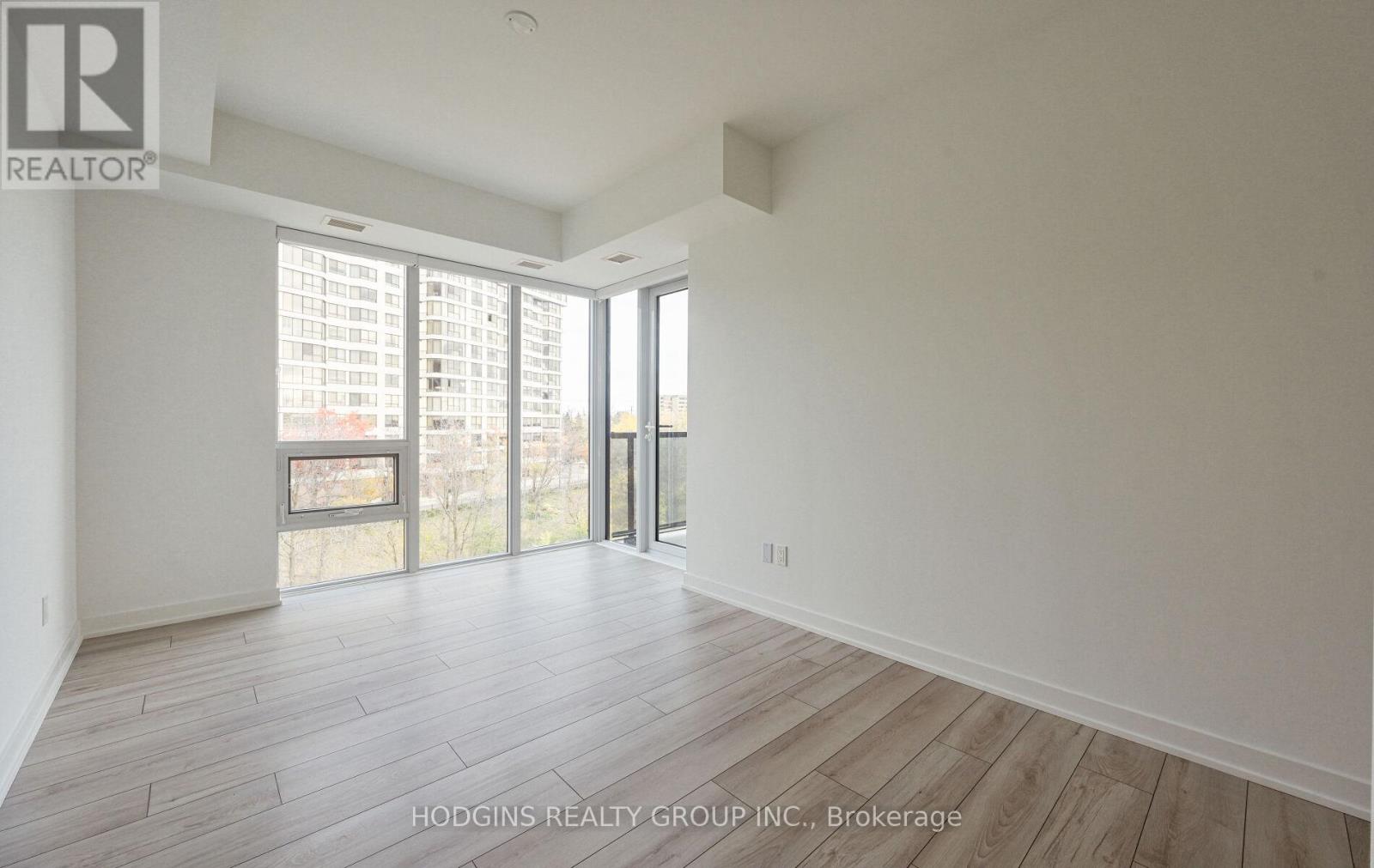 404 - 1035 Southdown Road, Mississauga, Ontario  L5J 0A2 - Photo 14 - W12523408