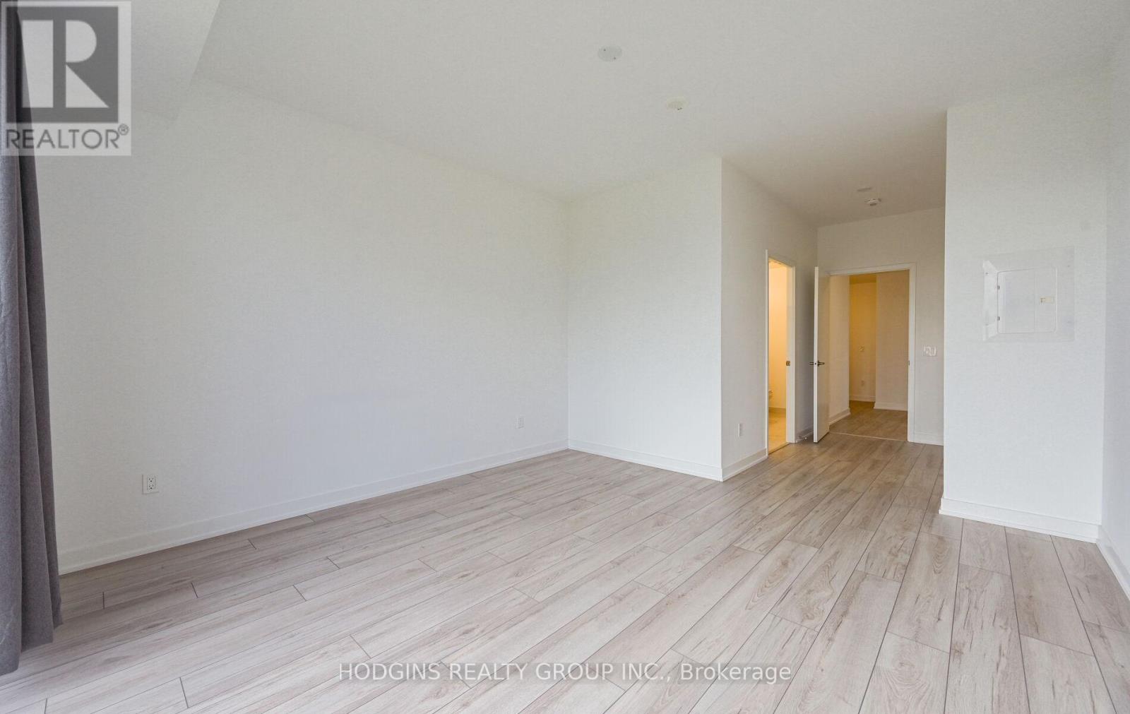 404 - 1035 Southdown Road, Mississauga, Ontario  L5J 0A2 - Photo 18 - W12523408