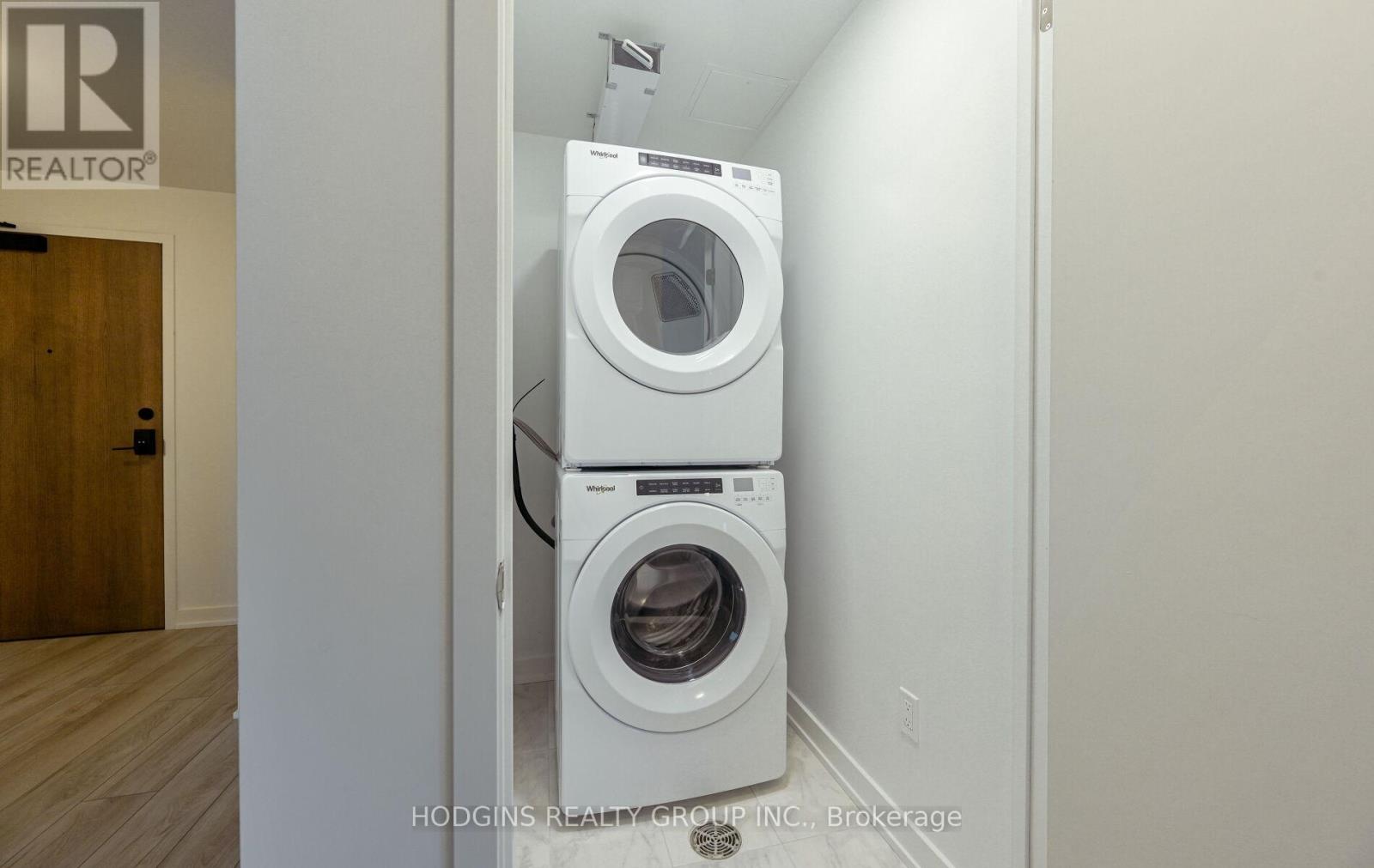 404 - 1035 Southdown Road, Mississauga, Ontario  L5J 0A2 - Photo 23 - W12523408