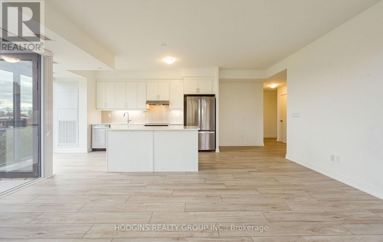 404 - 1035 Southdown Road, Mississauga, Ontario  L5J 0A2 - Photo 7 - W12523408